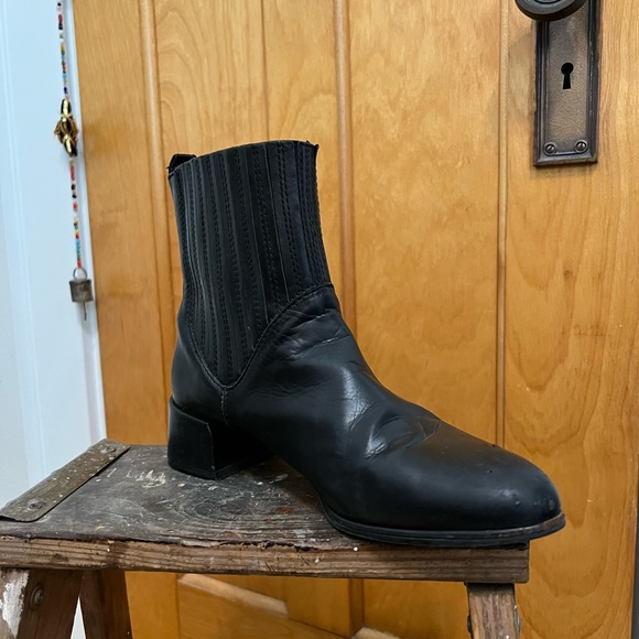 Stuart Weitzman boots - Picture 2 of 8